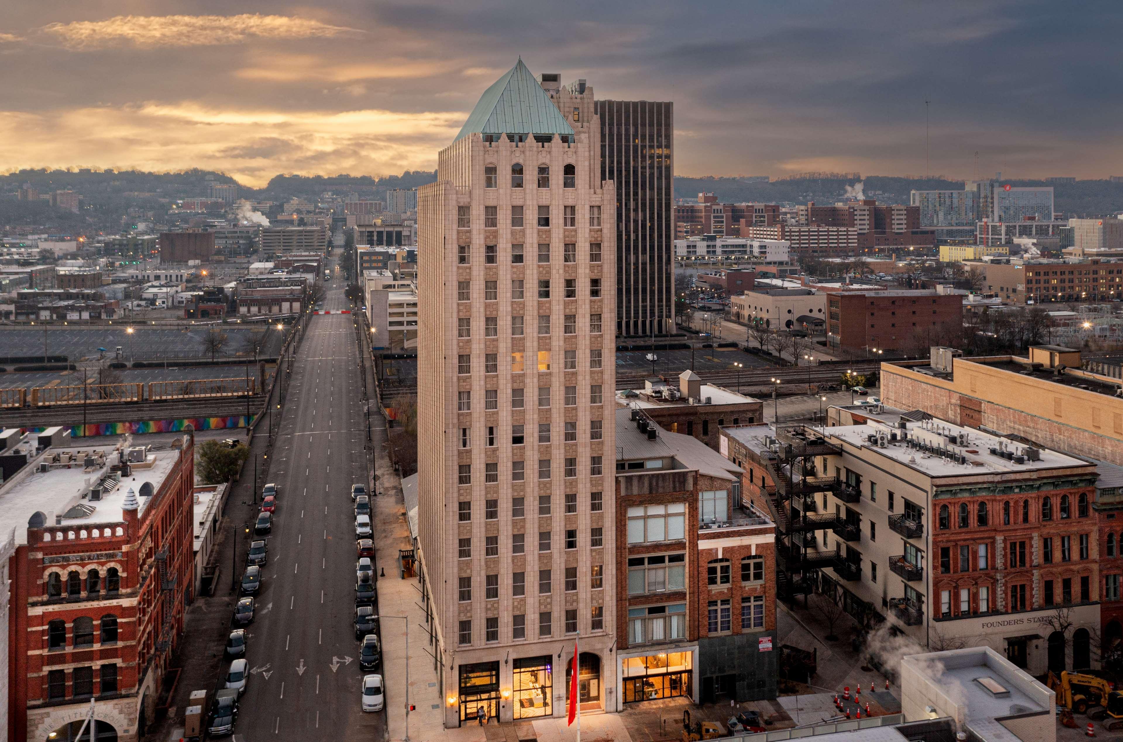 The Kelly Birmingham, Tapestry Collection By Hilton Hotel Exterior photo